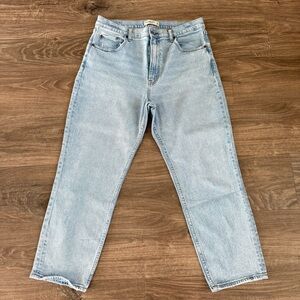 Abercrombie & Fitch Ultra High Rise Ankle Straight Jeans - 32